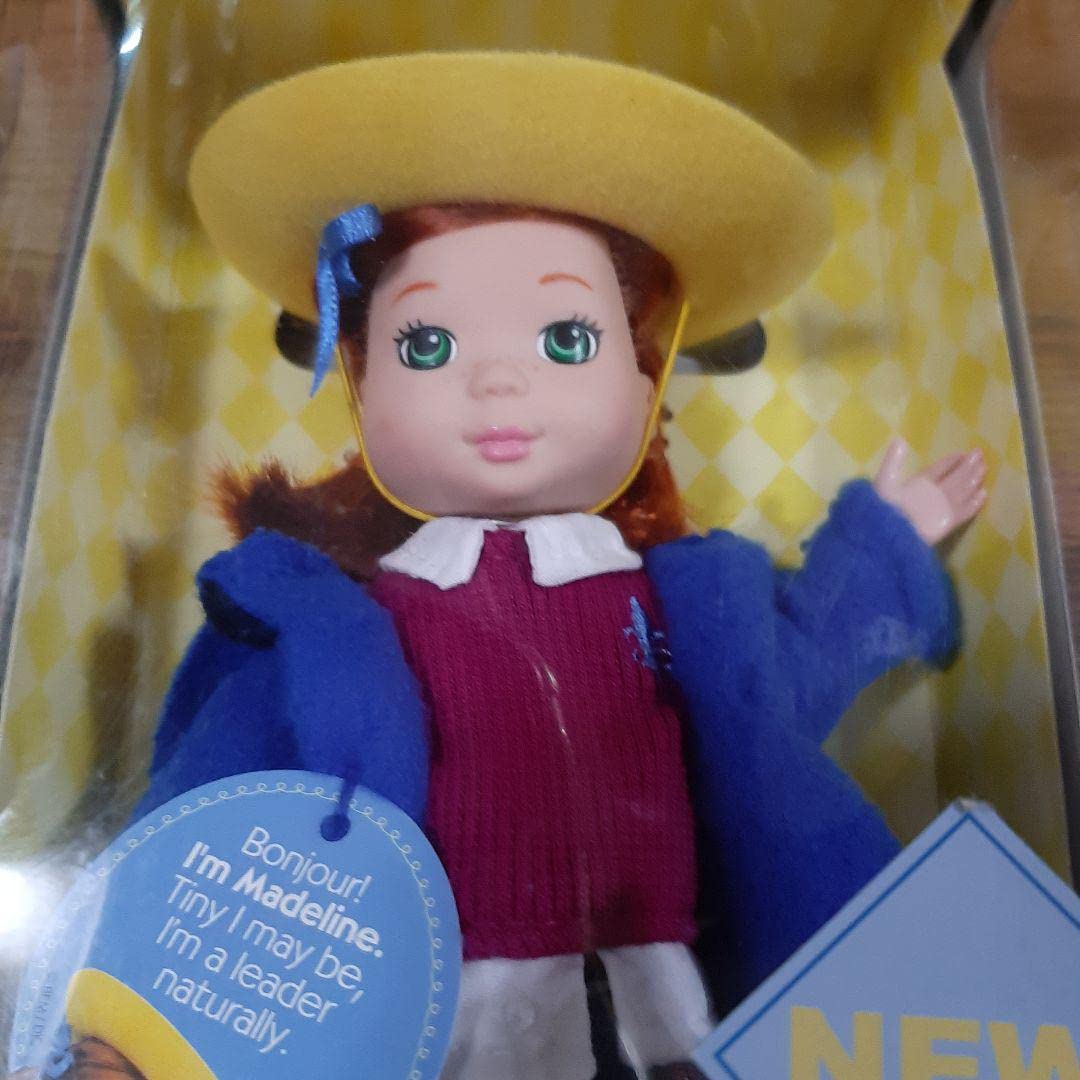 未開封品】マドレーヌ 人形 ポーザブルドール 株式会社ファミリア